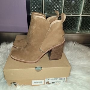 UGG Australia Pixley tan ankle boot sz 10